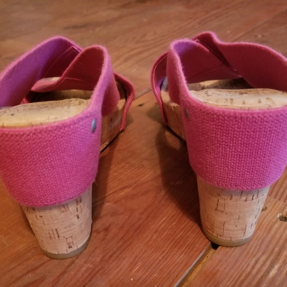 Shoes - Picture 3 of 4